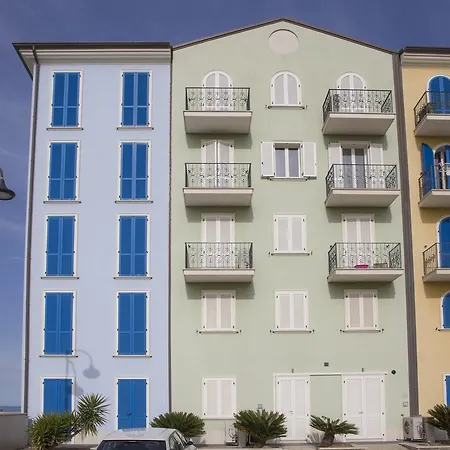 A Due Passi Dal Mare Konukevi Porto Recanati