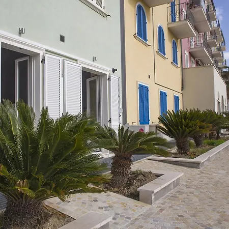 A Due Passi Dal Mare 4*